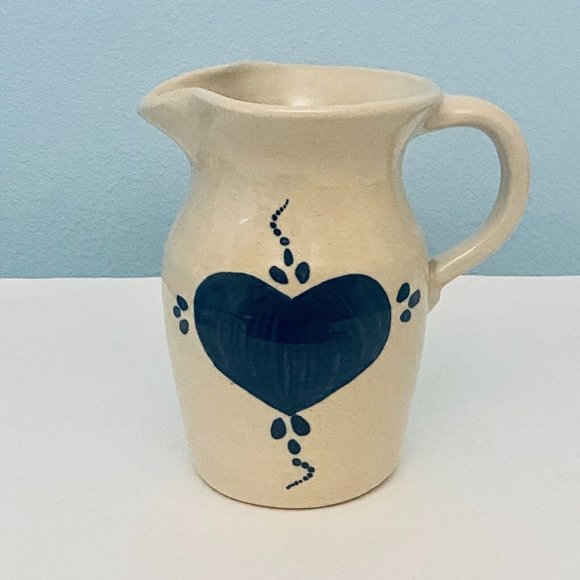 Vintage Marshall Pottery Pitcher Beige Blue Heart Design SR Potter L Houston - Picture 9 of 10